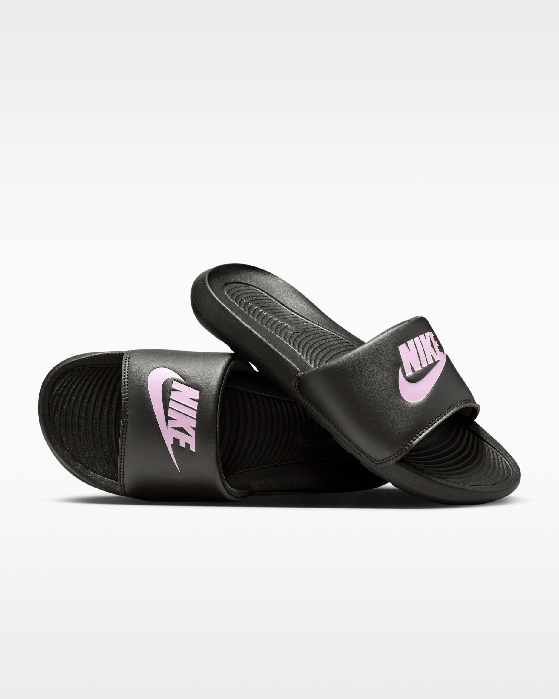 w*く様 NIKE VICTORI ONE NN SLIDE 29.0 Nike Victori One Women's Slides. Nike.com